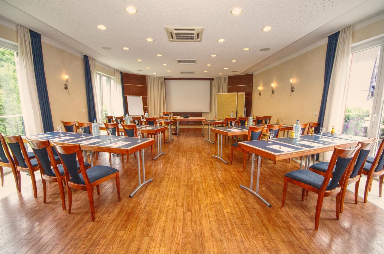 Hotel Jakob Groß-Umstadt Buitenkant foto