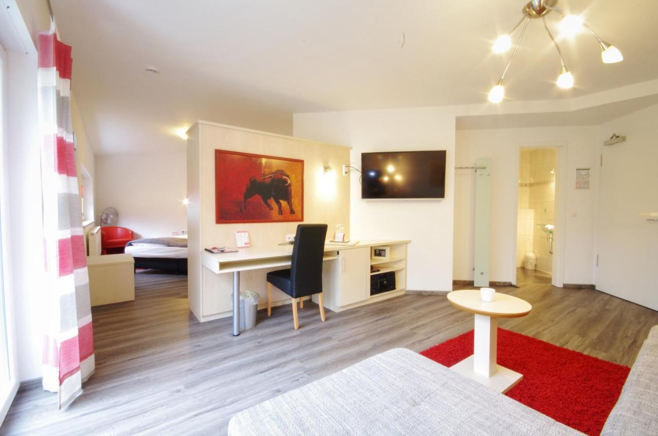Hotel Jakob Groß-Umstadt Buitenkant foto